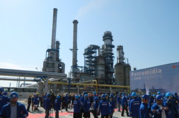 Ponta: Băsescu a promulgat o lege privind o firmă privată, Rompetrol Rafinare